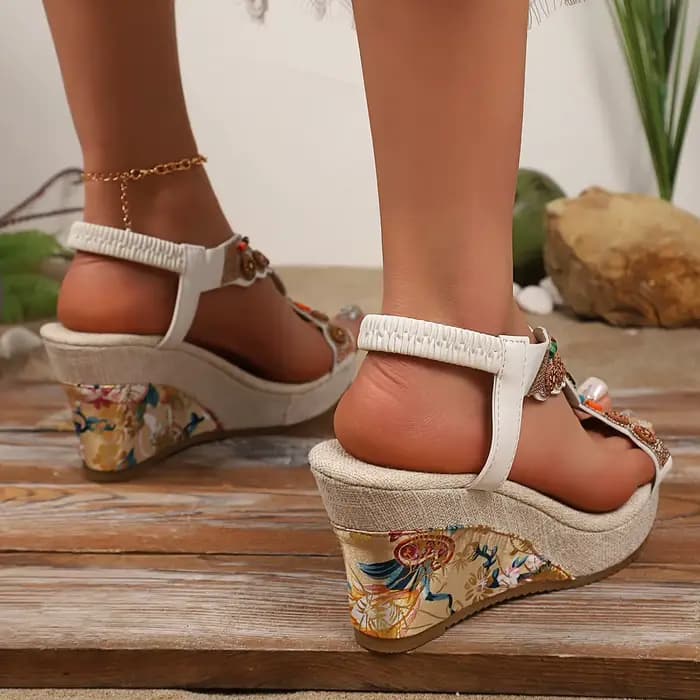 Nouvelles sandales compensées rétro confortables en cuir noir pour femme