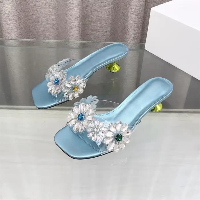 Mules à talon chaton pour femme, sandales à bride transparente en PVC, pantoufles élégantes à bout carré en satin orné de fleurs en cristal, chaussures de soirée et de mariage