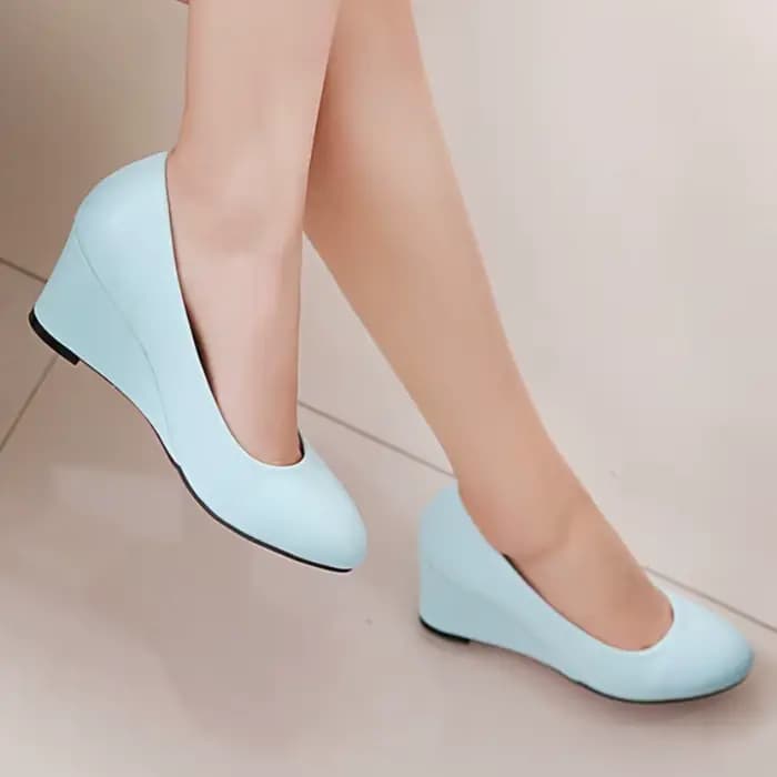 Chaussures classiques à talons compensés pour femmes