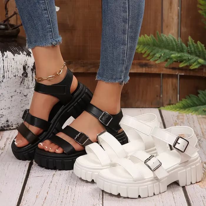 Femmes sandales élégantes 2025 nouvel été en plein air chaussures De créateur