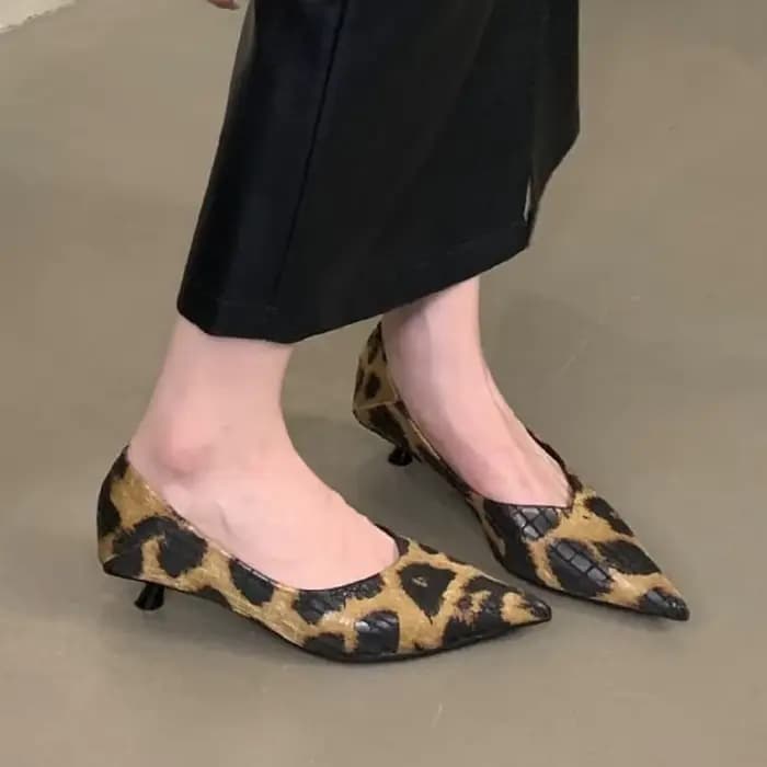 Imprimé léopard Sexy talon bas concepteur femmes chaussures bout pointu pompes femme peu profond confort élégant