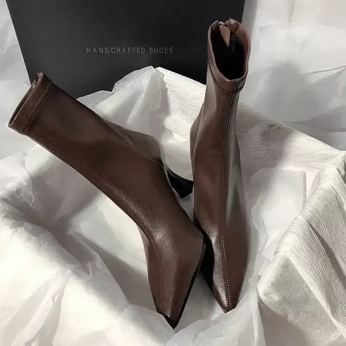 Bottines à bout pointu pour femmes