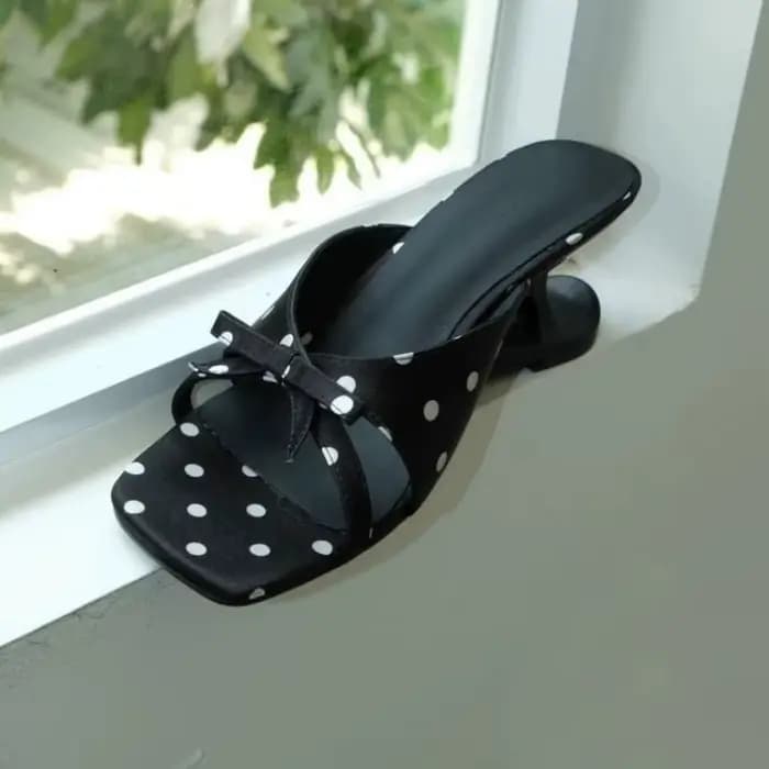 Nouvelles sandales à talons hauts à pois pour femme 2026 – Élégantes pantoufles d'été confortables et ajourées
