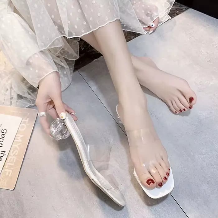 Sandales à talons hauts transparents pour femmes, à la mode, strass cristal, talons épais, pantoufles à talons hauts peu profonds, nouvelle collection 2023