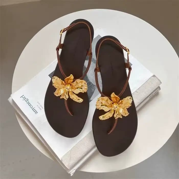 Nouvelles sandales plates pour femmes à bride en T