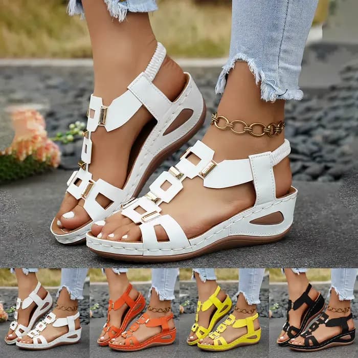 Sandales compensées tendance pour femme avec lanières et détails métalliques, respirantes et confortables, style mules, streetwear, polyvalentes