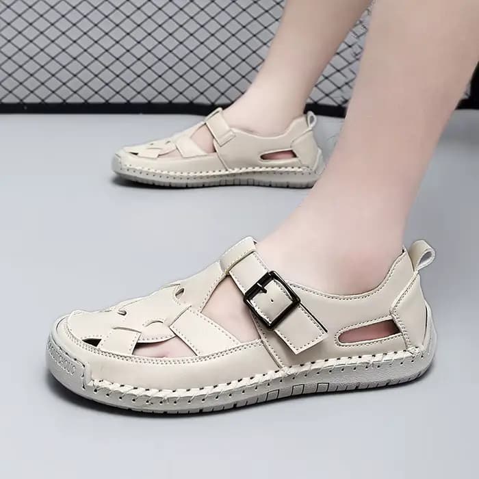 Nouvelles sandales en cuir pour femmes