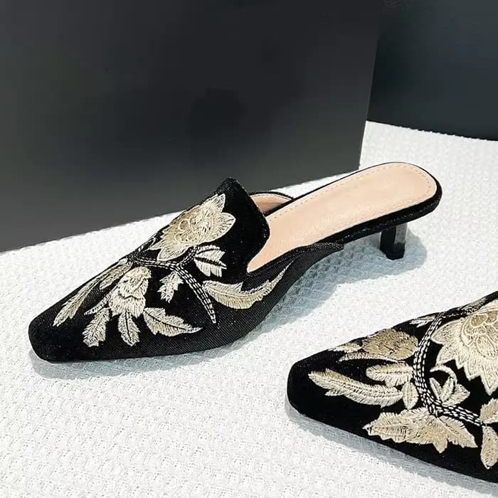 Chaussures de luxe à talons hauts pour chaton