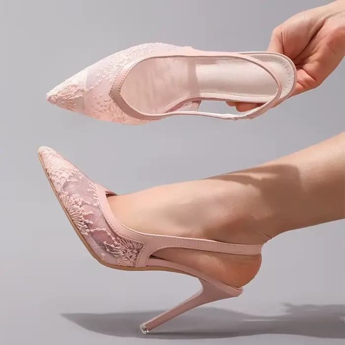 Chaussures de luxe en dentelle blanche à talons Super hauts pour femmes