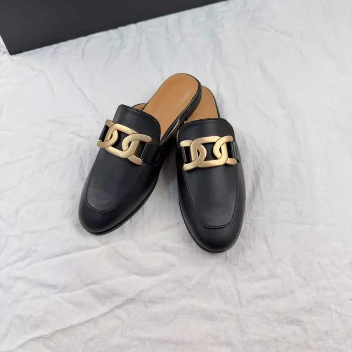 Chaussures plates carrées pour femmes