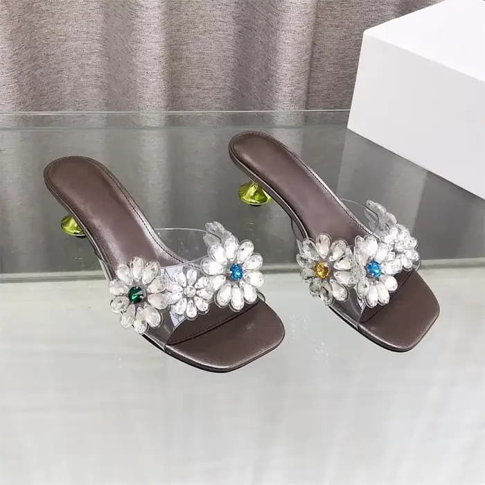 Mules à talon chaton pour femme, sandales à bride transparente en PVC, pantoufles élégantes à bout carré en satin orné de fleurs en cristal, chaussures de soirée et de mariage