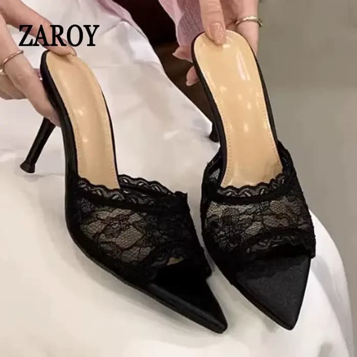 Escarpins à talons aiguilles pour femmes