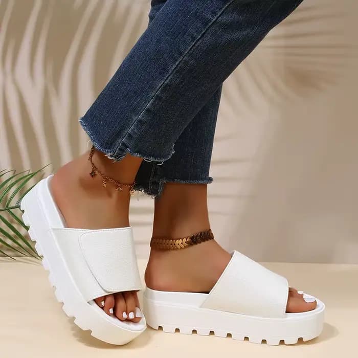 Soldes Exceptionnelles de la Saison : Nouvelles Sandales Compensées à Enfiler pour Femme avec Fermeture Auto-agrippante, Chaussures de Plage et d'Extérieur d'Été, Pantoufles à Bout Rond en Satin