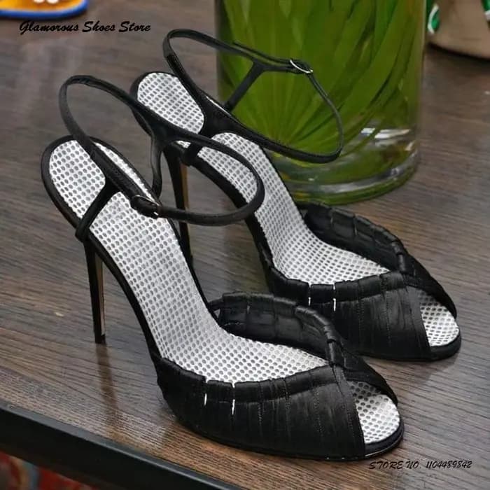 Sandales de soirée en satin pour femmes, chaussures d'été élégantes à bout rond et ouvert, talons aiguilles hauts, sangle à boucle, défilé, chaussures tendance