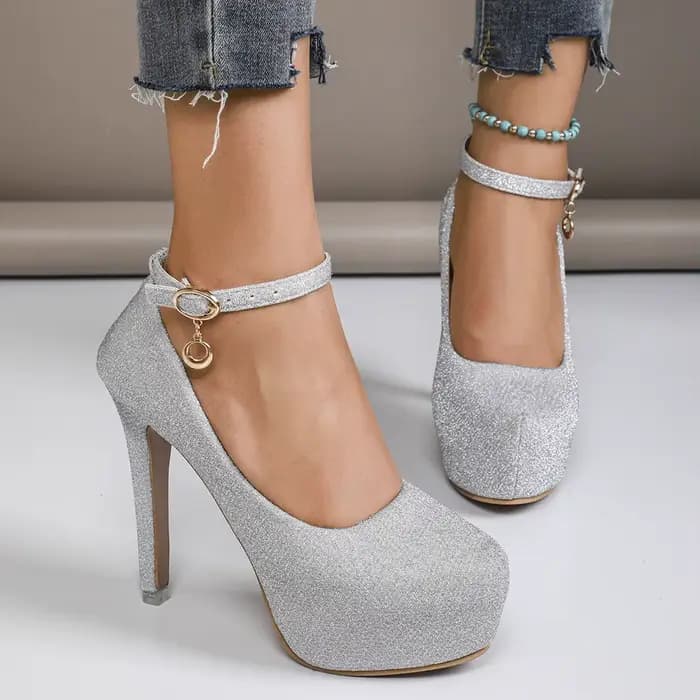 Chaussures à talons hauts pour femmes