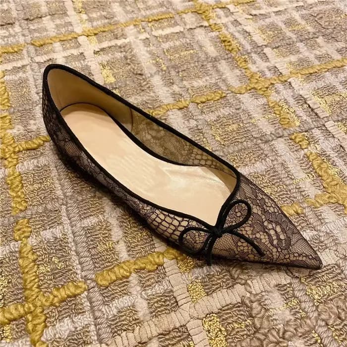 Talons aiguilles printemps et été nouveau bout pointu dentelle peu profonde maille strass chaussures de mariage plates robe de banquet sandales pour femmes