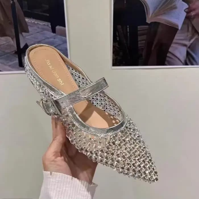 2025 nouveau français Vintage bout pointu boucle en métal strass tête demi pantoufles femmes en plein air mode Mule sandales à enfiler