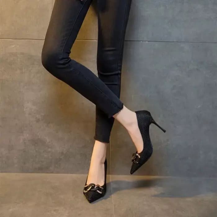 Chaussures à talons aiguilles à bout pointu pour femmes