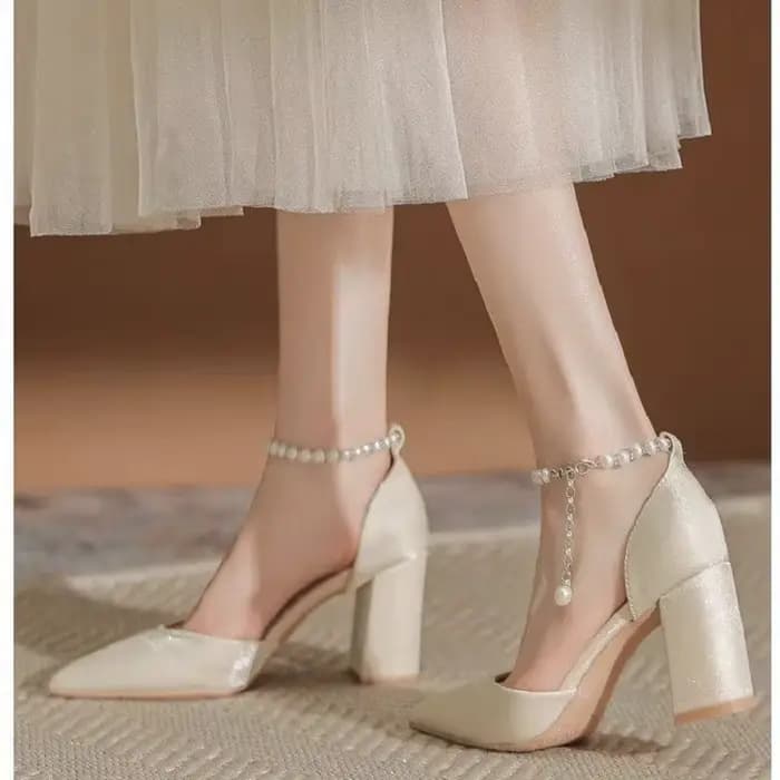 Chaussures de mariée élégantes en Satin ornées de perles