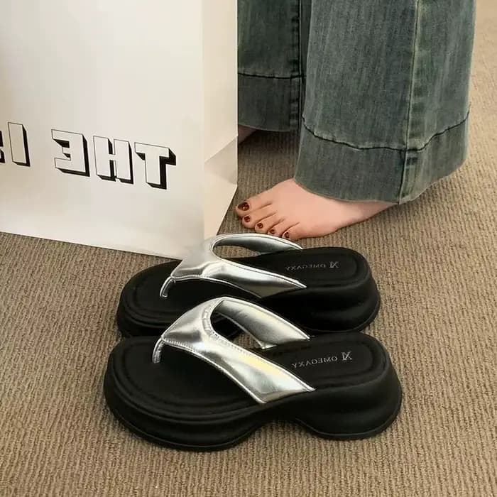 Sandales noires à talon épais pour femme