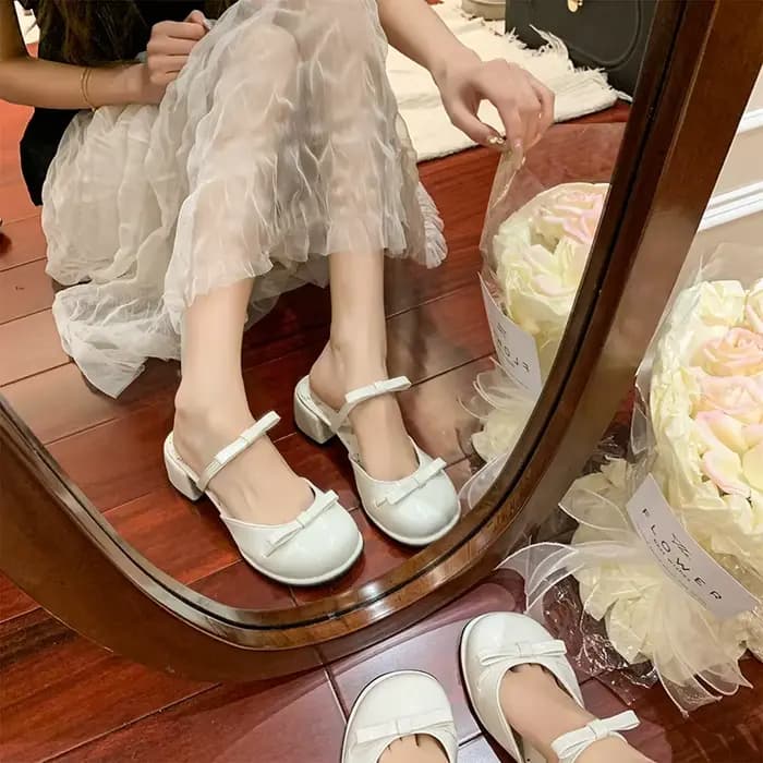 Bow Mary Jane Baotou sandales femmes 2025 été nouveau vêtement extérieur fée jupe mode bloc talon talons hauts