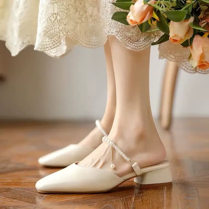 Mules pour femmes avec confortable été nouveau 2025 créateur de mode strass élégant miroir luxe dames pantoufles et sandales