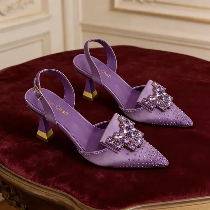 Chaussures à talons hauts chics pour femmes – Accents diamantés étincelants et design élégant à bout pointu pour les soirées et les trajets quotidiens