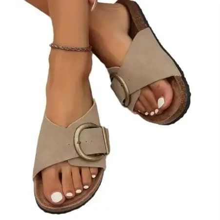 Soldes d'été de la saison : Sandales tendance à semelle en liège pour femme