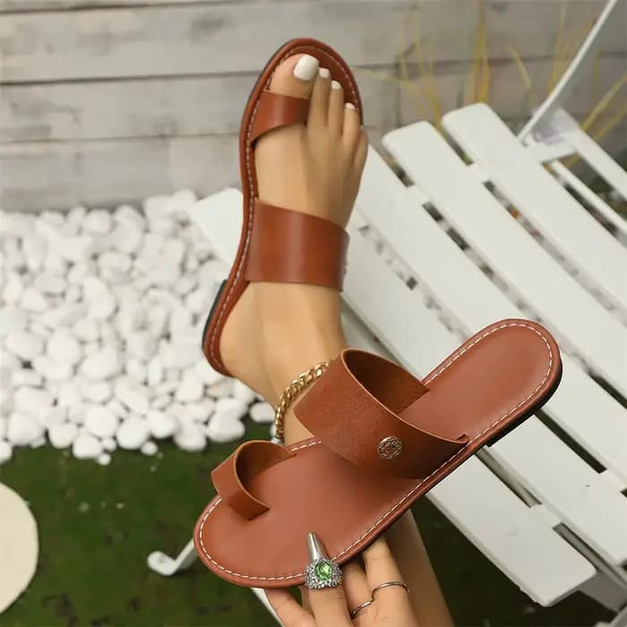 Sandales plates pour femmes