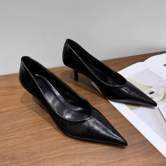 Chaussures à talons hauts en cuir pour femmes