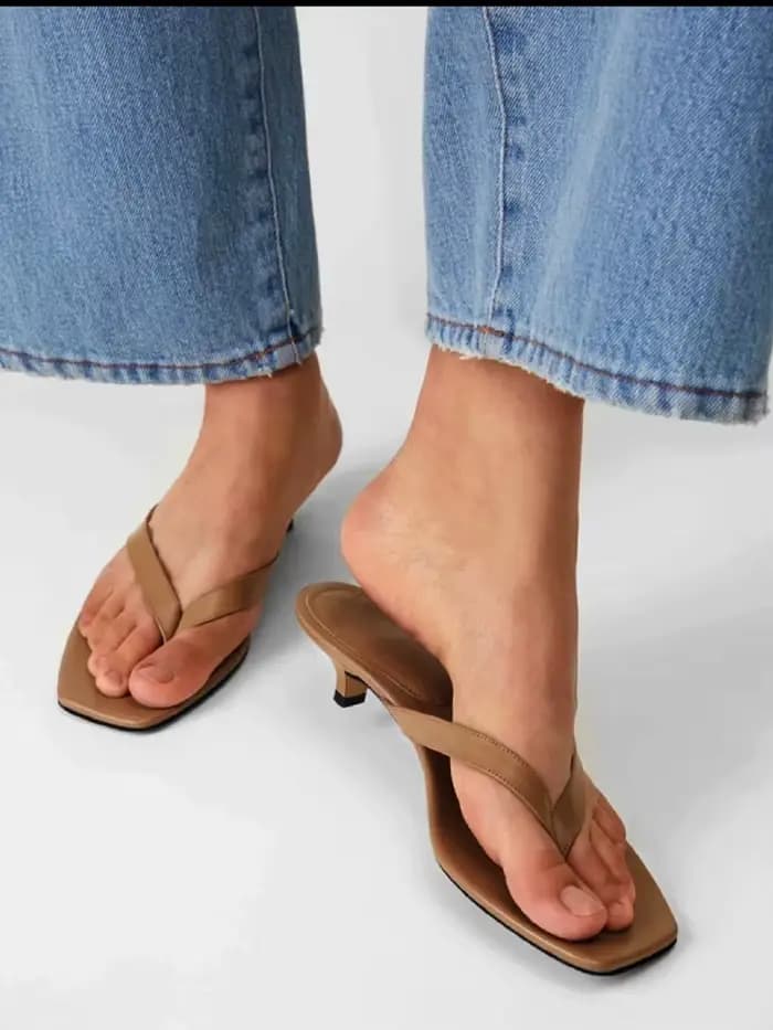 Pantoufles à chevrons à talons hauts en cuir pour femmes