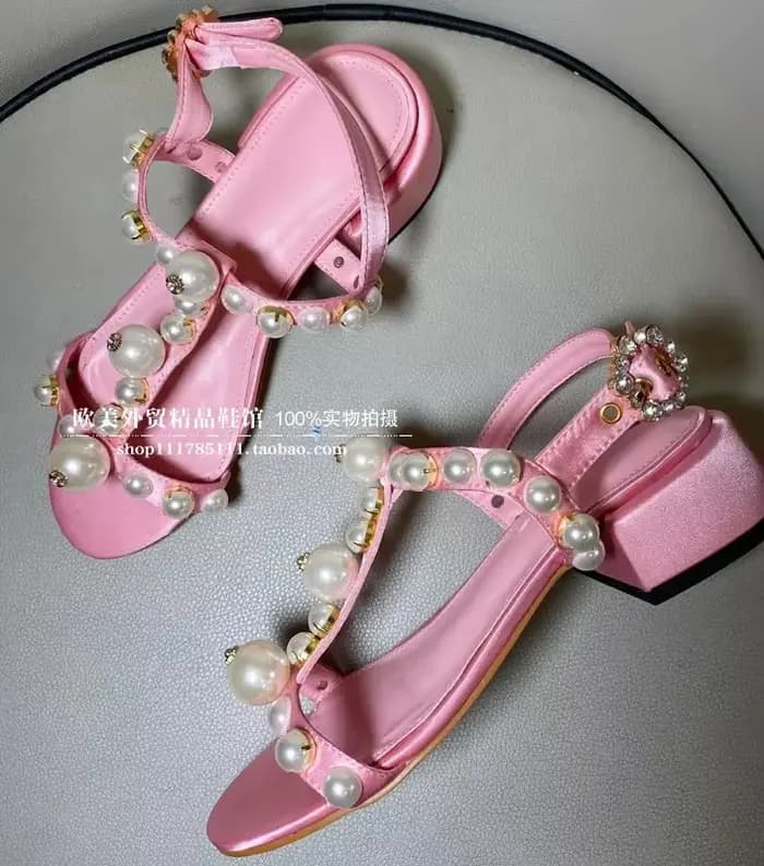 Sandales pour femmes à lanière en T