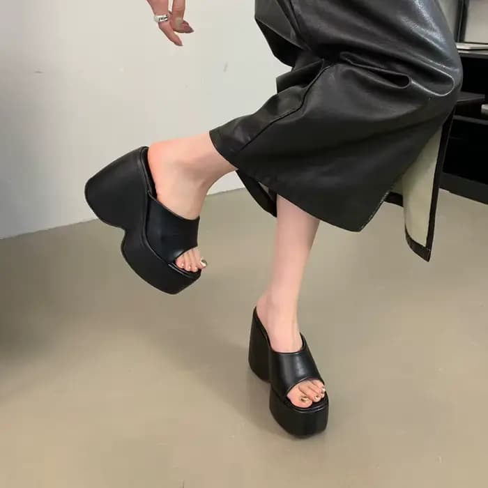 Pantoufles d'Été à Talons Hauts Blancs et Noirs pour Femme