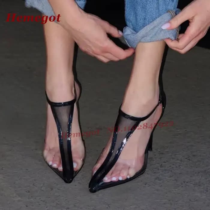 Escarpins noirs à bride en T en PVC avec empiècements en maille respirante et boucle à la cheville pour femme