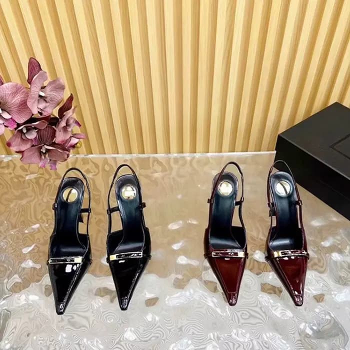 2025 Été Nouveau! Sandales à talons aiguilles en cuir verni à bout pointu avec boucle en métal