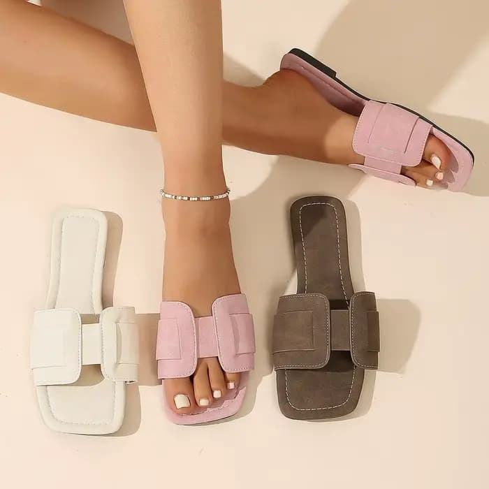 Sandales de Luxe Designer pour Femme 2026 Nouveauté Tressées Confortables Décontractées Été Plates Carrées Chaussons