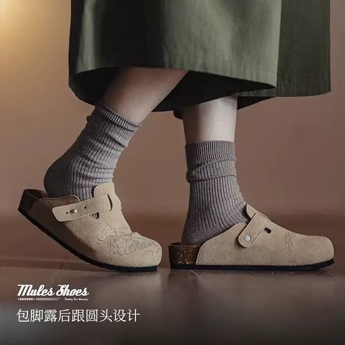 Maden femmes respirant Illustration Mules chaussures demi glisser fond épais vêtements chauds