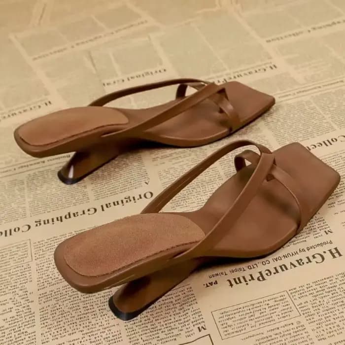 Sandales d'été confortables à bout carré minimaliste pour femme