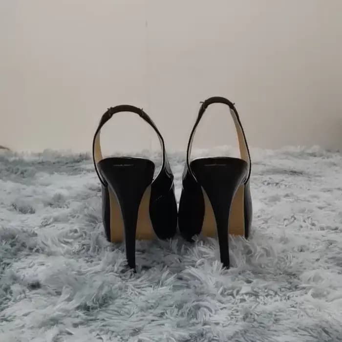 Escarpins en cuir verni à bout ouvert pour femmes