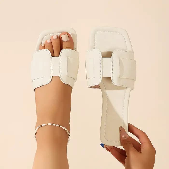 Sandales de Luxe Designer pour Femme 2026 Nouveauté Tressées Confortables Décontractées Été Plates Carrées Chaussons