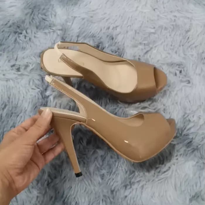 Escarpins en cuir verni à bout ouvert pour femmes