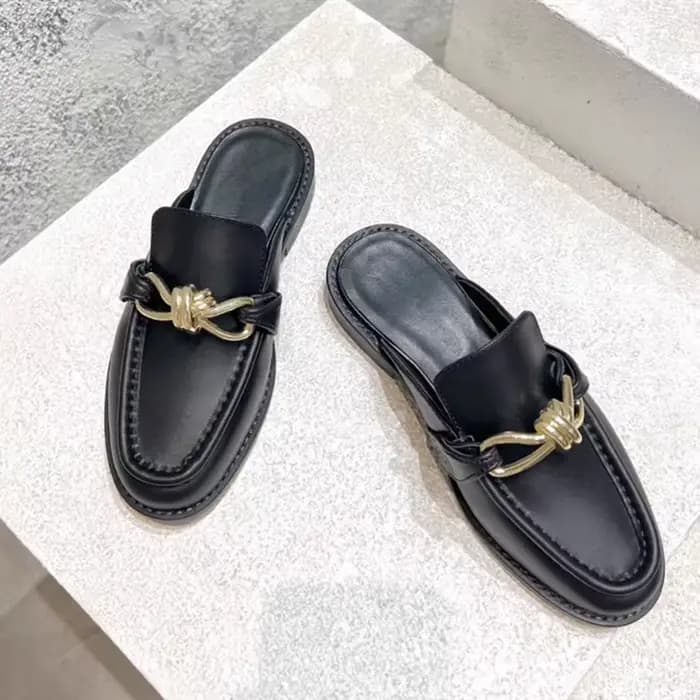 Mules en cuir véritable de haute qualité avec boucle métallique pour femmes
