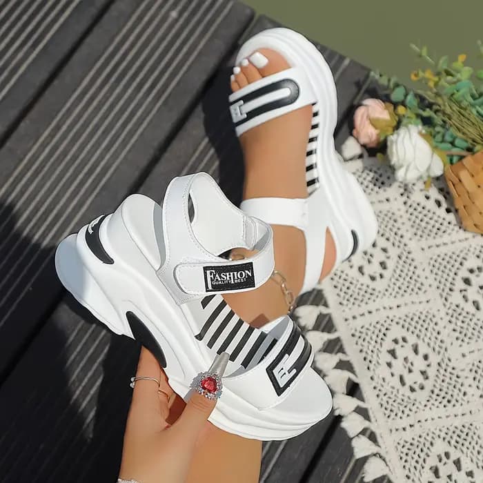 Sandales de sport universelles tendance pour l'extérieur Été 2026 – Nouvelle collection de chaussures de sport polyvalentes et élégantes pour activités sportives