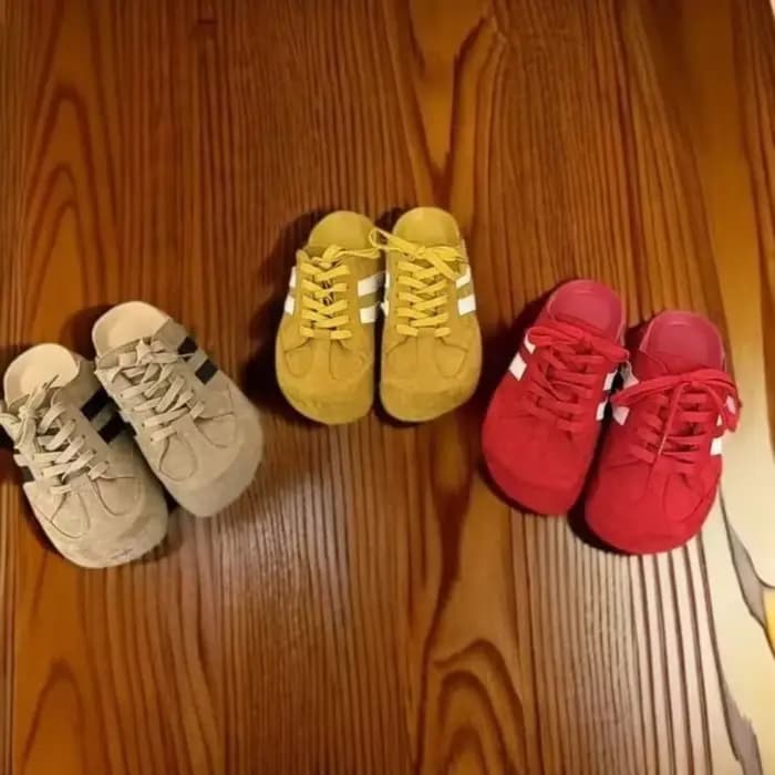 Mules sneakers rétro en daim rayé pour femme