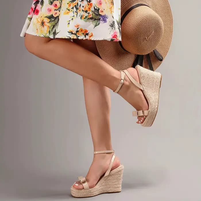 LIHUAMAO sandales à talons compensés Espadrilles chaussures pour femmes chaussures à talons hauts bride à la cheville sandales modernes plate-forme confort décontracté