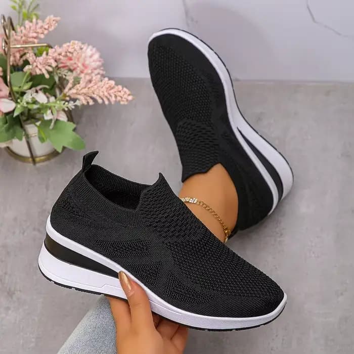 Chaussures de marche compensées respirantes en maille pour femmes