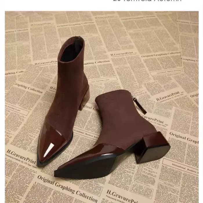 Bottines Chelsea pour femme en daim à talons épais mi-hauts et bout pointu