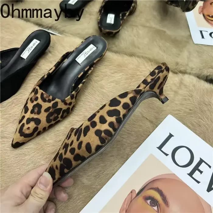 Mules pointues à imprimé léopard pour femmes