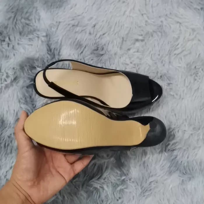 Escarpins en cuir verni à bout ouvert pour femmes