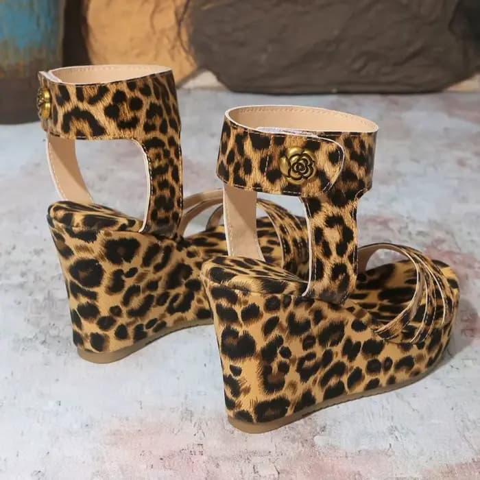 Sandales compensées en daim imprimé léopard pour femme – Confortables